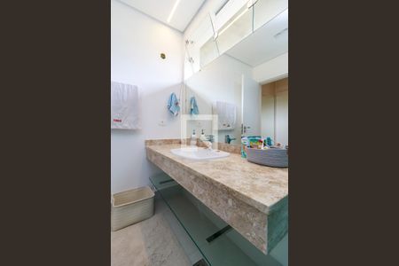 Casa à venda com 800m², 4 quartos e 8 vagasSuíte 3 - Banheiro