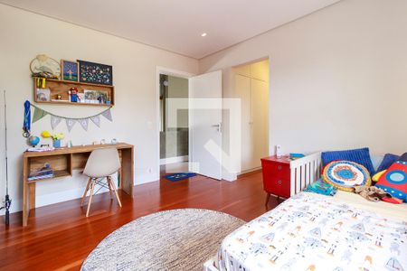 Casa à venda com 800m², 4 quartos e 8 vagasSuíte 3