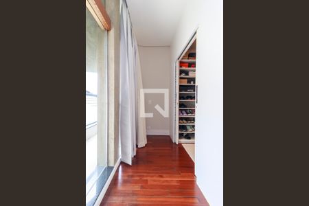 Casa à venda com 800m², 4 quartos e 8 vagasSuíte Principal