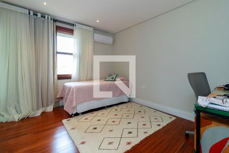 Casa à venda com 800m², 4 quartos e 8 vagasSuíte 3