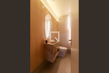 Casa à venda com 800m², 4 quartos e 8 vagasLavabo