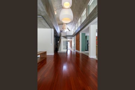 Casa à venda com 800m², 4 quartos e 8 vagasSala