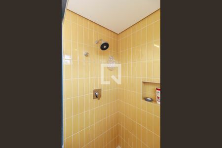 Casa à venda com 800m², 4 quartos e 8 vagasSuíte 4 - Banheiro