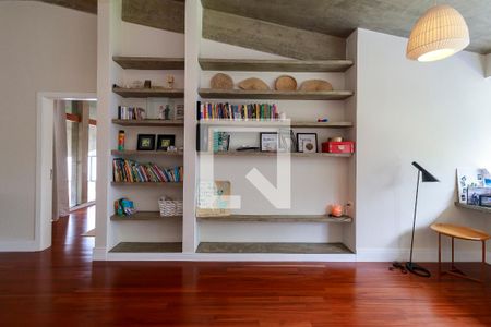 Casa à venda com 800m², 4 quartos e 8 vagasAnte Sala das Suítes