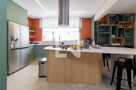 Casa à venda com 800m², 4 quartos e 8 vagasCozinha