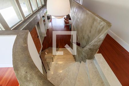 Casa à venda com 800m², 4 quartos e 8 vagasAnte Sala das Suítes