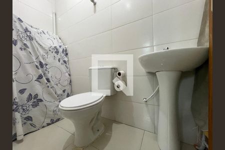 Casa à venda com 100m², 3 quartos e 1 vagaBanheiro Suíte 2