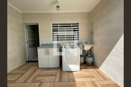 Casa à venda com 100m², 3 quartos e 1 vagaÁrea de Serviço