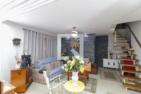 Casa de condomínio à venda com 450m², 5 quartos e 4 vagasSala