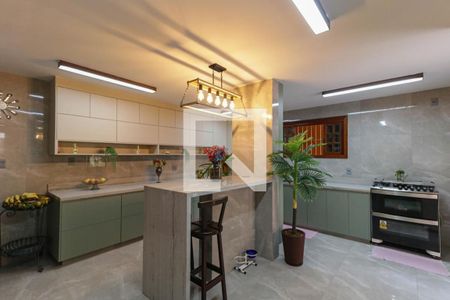 Casa de condomínio à venda com 450m², 5 quartos e 4 vagasCozinha