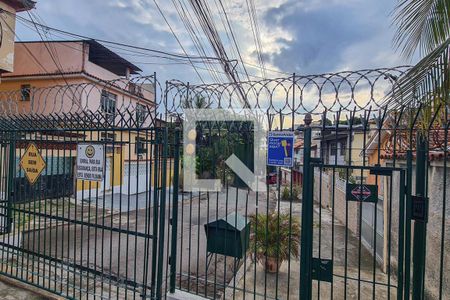 Casa de condomínio à venda com 450m², 5 quartos e 4 vagasFachada do Condomínio com placa