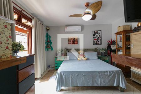 Casa de condomínio à venda com 450m², 5 quartos e 4 vagasQuarto 4 - Suíte