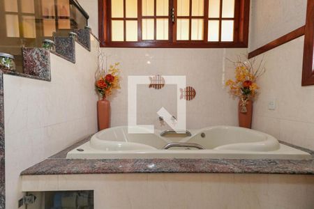 Casa de condomínio à venda com 450m², 5 quartos e 4 vagasBanheiro da Suíte 4