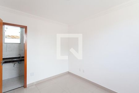 Suíte de casa à venda com 3 quartos, 120m² em Rio Branco, Belo Horizonte
