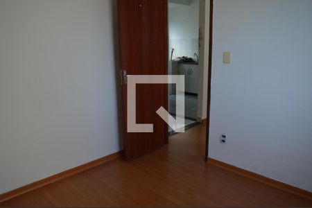 Quarto 2 de apartamento para alugar com 2 quartos, 47m² em Arvoredo, Contagem