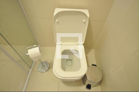 Casa à venda com 200m², 2 quartos e 2 vagasBanheiro da Suíte 1