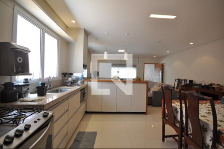 Casa à venda com 200m², 2 quartos e 2 vagasCozinha