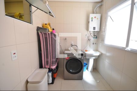 Casa à venda com 200m², 2 quartos e 2 vagasÁrea de Serviço