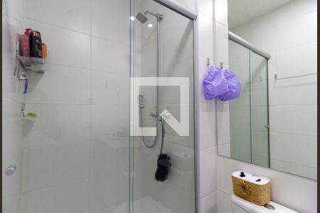 Banheiro de apartamento para alugar com 2 quartos, 64m² em Continental, Osasco