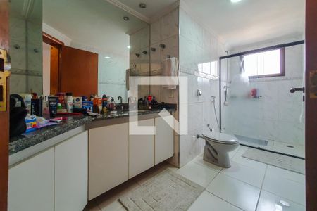 Apartamento à venda com 172m², 4 quartos e 5 vagasBanheiro Quarto Suite 4