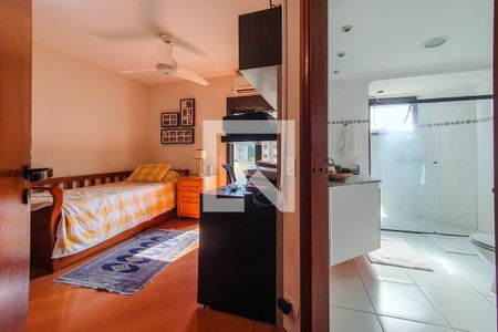 Apartamento à venda com 172m², 4 quartos e 5 vagasQuarto suite 1