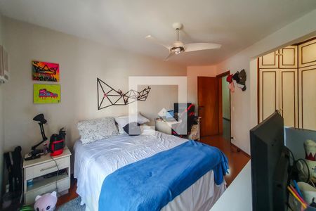 Apartamento à venda com 172m², 4 quartos e 5 vagasQuarto Suite 4