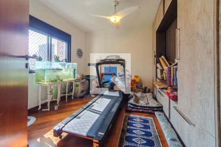 Apartamento à venda com 172m², 4 quartos e 5 vagasQuarto 2