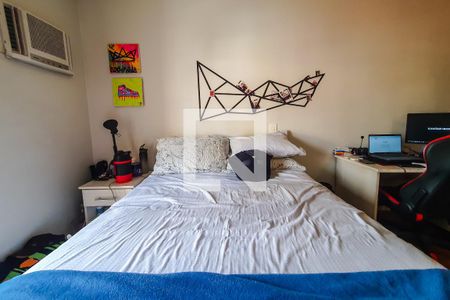 Apartamento à venda com 172m², 4 quartos e 5 vagasQuarto Suite 4