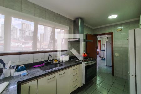Apartamento à venda com 172m², 4 quartos e 5 vagasCozinha