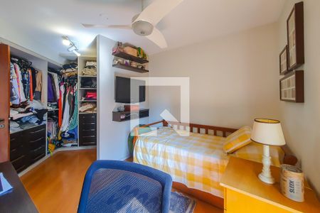 Apartamento à venda com 172m², 4 quartos e 5 vagasQuarto suite 1