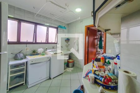 Apartamento à venda com 172m², 4 quartos e 5 vagasÁrea de Serviço