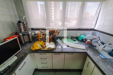 Apartamento à venda com 172m², 4 quartos e 5 vagasCozinha