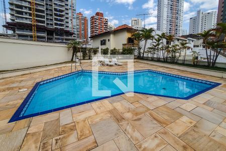 Apartamento à venda com 172m², 4 quartos e 5 vagasÁrea comum - Piscina