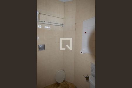 Banheiro de apartamento para alugar com 2 quartos, 40m² em Centro, Duque de Caxias