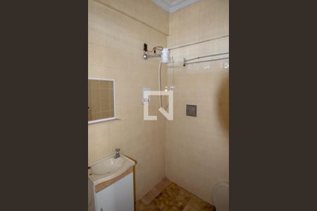 Banheiro de apartamento para alugar com 1 quarto, 40m² em Centro, Duque de Caxias