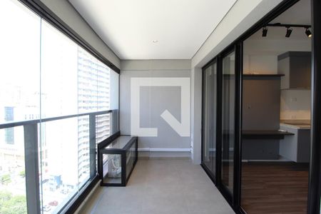 Varanda de kitnet/studio à venda com 1 quarto, 31m² em Indianópolis, São Paulo