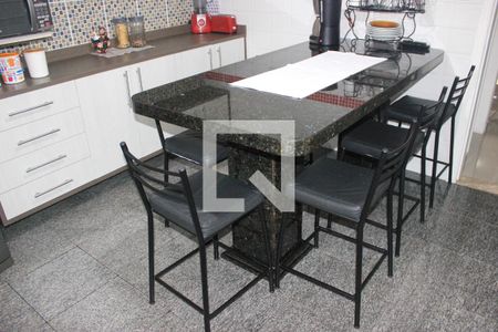 Casa de condomínio à venda com 150m², 3 quartos e 2 vagasCozinha