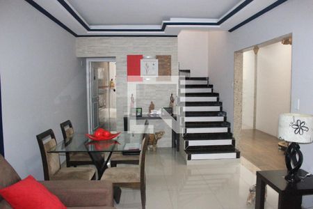Sala de casa de condomínio à venda com 3 quartos, 150m² em Portal dos Gramados, Guarulhos