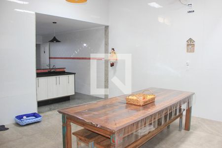 Casa de condomínio à venda com 150m², 3 quartos e 2 vagasEspaço gourmet