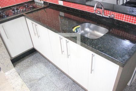 Casa de condomínio à venda com 150m², 3 quartos e 2 vagasCozinha