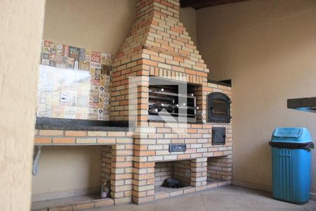 Casa de condomínio à venda com 150m², 3 quartos e 2 vagasÁrea comum - Churrasqueira