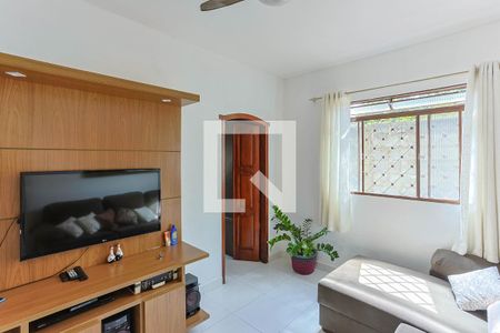 Sala de casa à venda com 3 quartos, 360m² em São Gabriel, Belo Horizonte