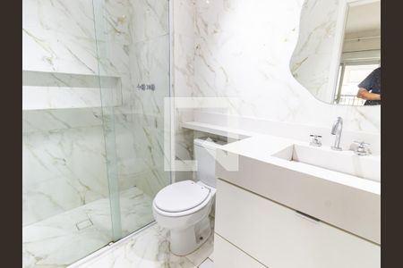 Apartamento para alugar com 79m², 2 quartos e 1 vaga Apartamento para alugar com 79m², 2 quartos e 1 vagaBanheiro da Suíte