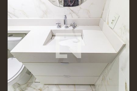 Apartamento para alugar com 79m², 2 quartos e 1 vaga Apartamento para alugar com 79m², 2 quartos e 1 vagaBanheiro da Suíte