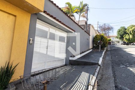 Casa para alugar com 100m², 1 quarto e 1 vaga Casa para alugar com 100m², 1 quarto e 1 vagaFachada
