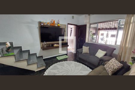 Sala de casa à venda com 4 quartos, 168m² em Parque Marajoara, Santo André
