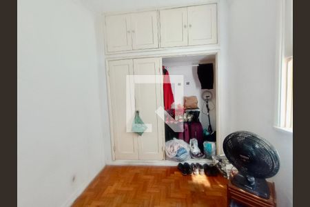 Casa à venda com 200m², 5 quartos e 3 vagas Casa à venda com 200m², 5 quartos e 3 vagasQuarto