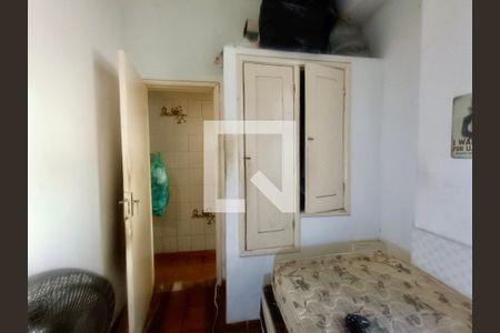 Casa à venda com 200m², 5 quartos e 3 vagas Casa à venda com 200m², 5 quartos e 3 vagasQuarto serviço