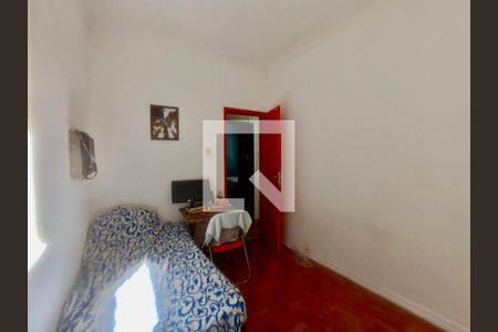 Casa à venda com 200m², 5 quartos e 3 vagas Casa à venda com 200m², 5 quartos e 3 vagasQuarto