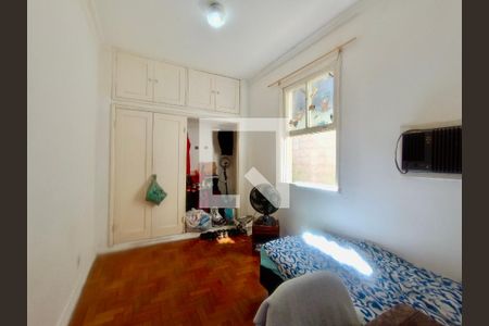 Casa à venda com 200m², 5 quartos e 3 vagas Casa à venda com 200m², 5 quartos e 3 vagasQuarto